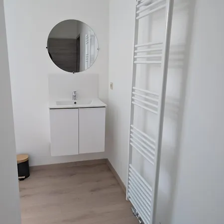 Sam Venture's 3-bedroom House Semesterbostad