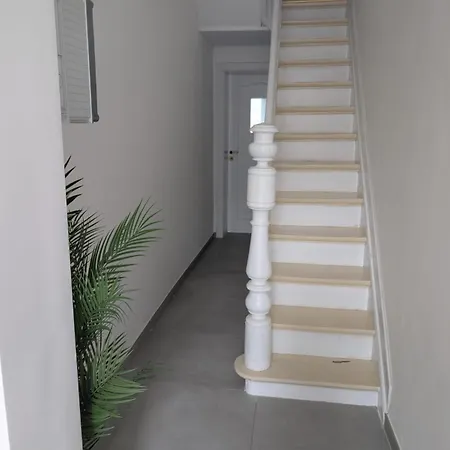 Semesterbostad Sam Venture's 3-bedroom House Mons