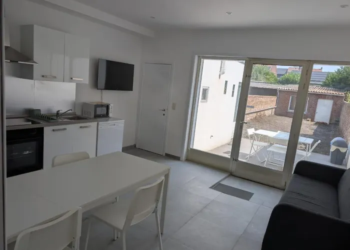 Sam Venture's 3-bedroom House *